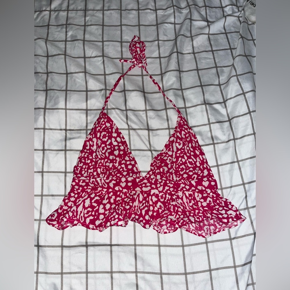 Cute leopard print shein halter-tie top.
